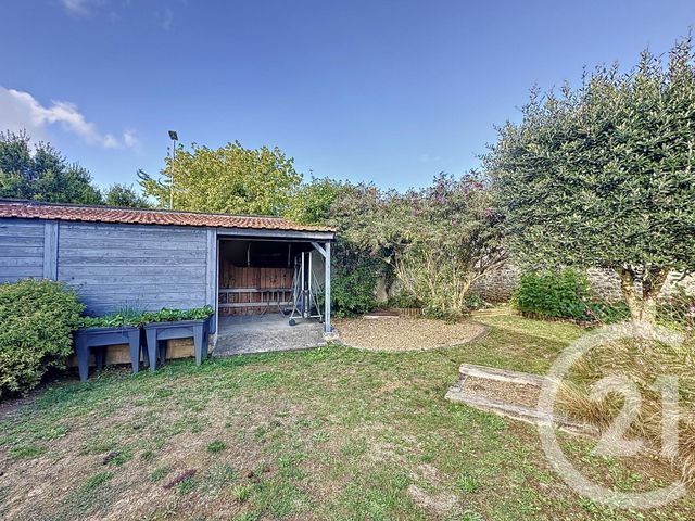 maison à vendre - 11 pièces - 268.9 m2 - NALLIERS - 85 - PAYS-DE-LOIRE - Century 21 Solution Immobilière