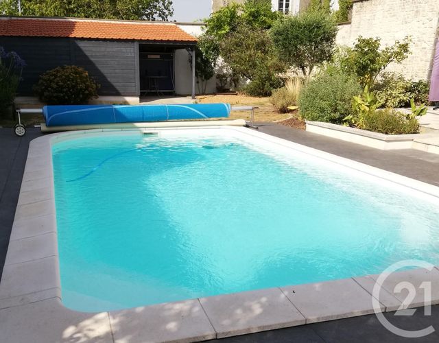 maison à vendre - 11 pièces - 268.9 m2 - NALLIERS - 85 - PAYS-DE-LOIRE - Century 21 Solution Immobilière